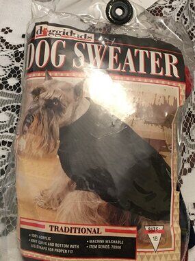 Doggiduds Plaid/Solid Fleece Dog Sweater Coat, Size Medium - 18, Barely Worn